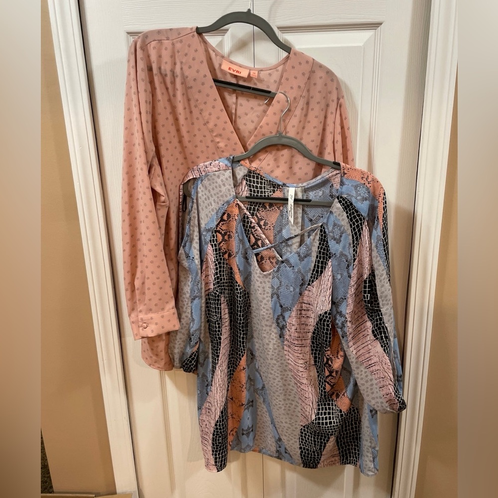 Women’s 2 pack tops
